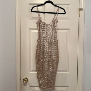 NEW Women’s Beautiful Nookie Sequin Champagne Midi Dress - Size M